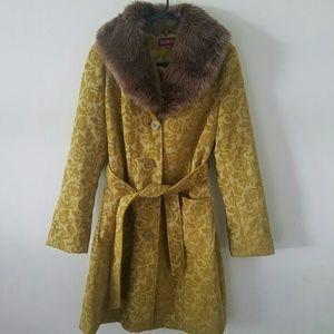 Women's Winter Coat Size Small